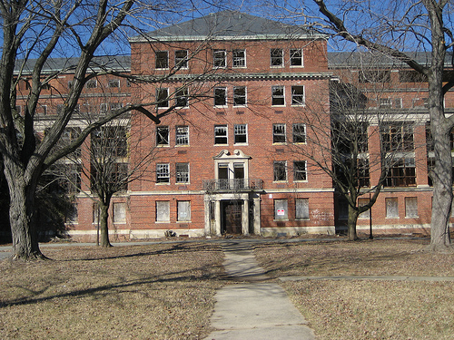 Glenn Dale Hospital